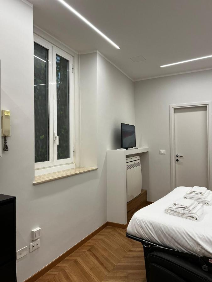 Brera Eleven Apartment Milan Bagian luar foto