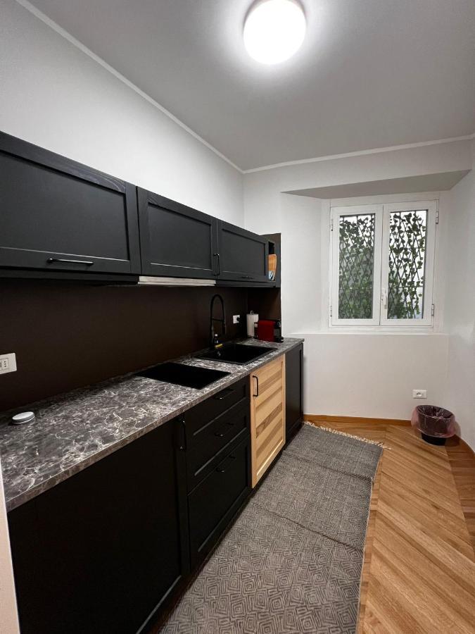 Brera Eleven Apartment Milan Bagian luar foto
